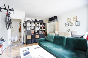 Stunning bright apartment in the heart of Paris
